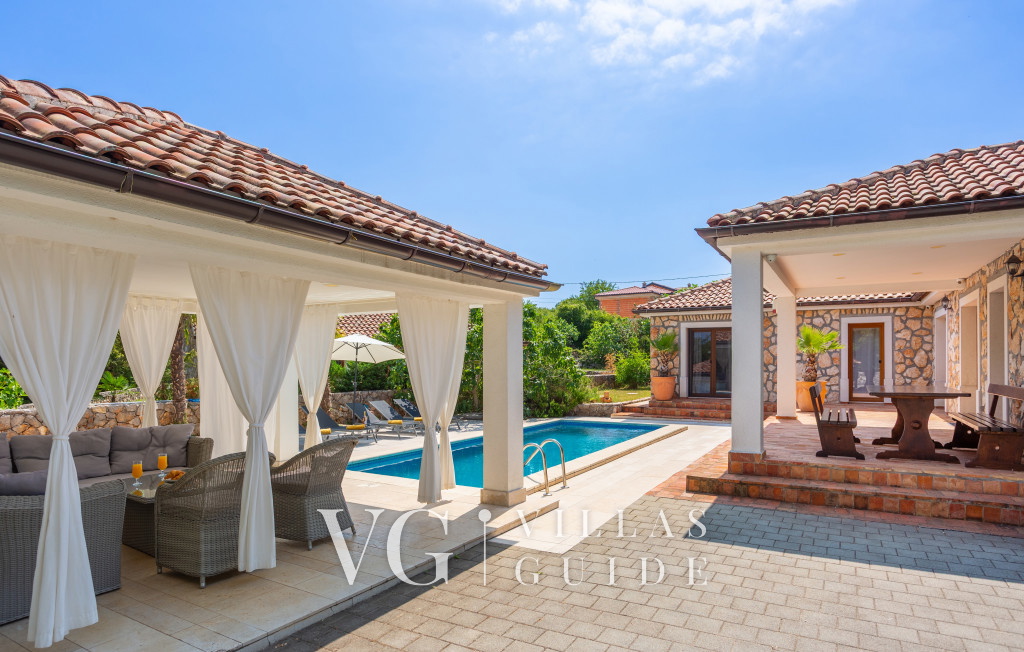 Villa Gostinjac 2 with pool&pet friendly- island Krk