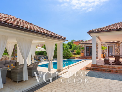 Villa Gostinjac 2 with pool&pet friendly- island Krk Giardino e esterni della proprietà