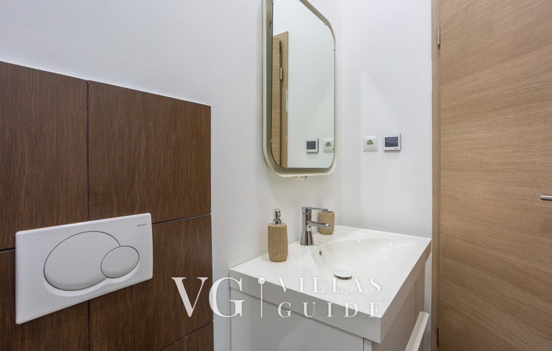 Villa Gostinjac 2 with pool&pet friendly- island Krk Kupaonica