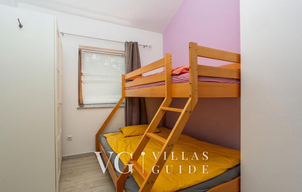 Villa Gostinjac 2 with pool&pet friendly- island Krk Spavaća soba