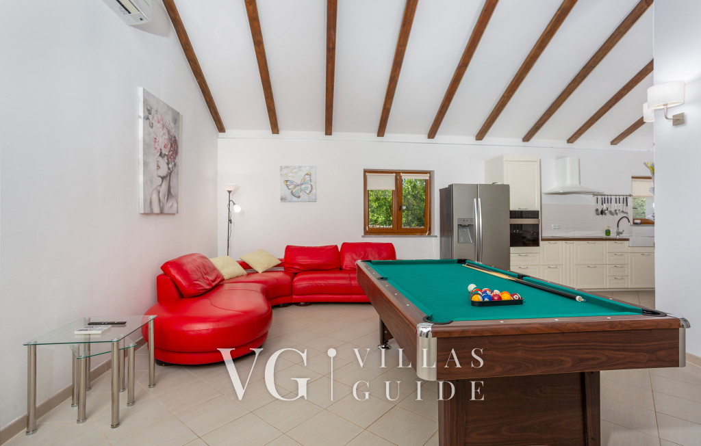 Villa Gostinjac 2 with pool&pet friendly- island Krk Soggiorno