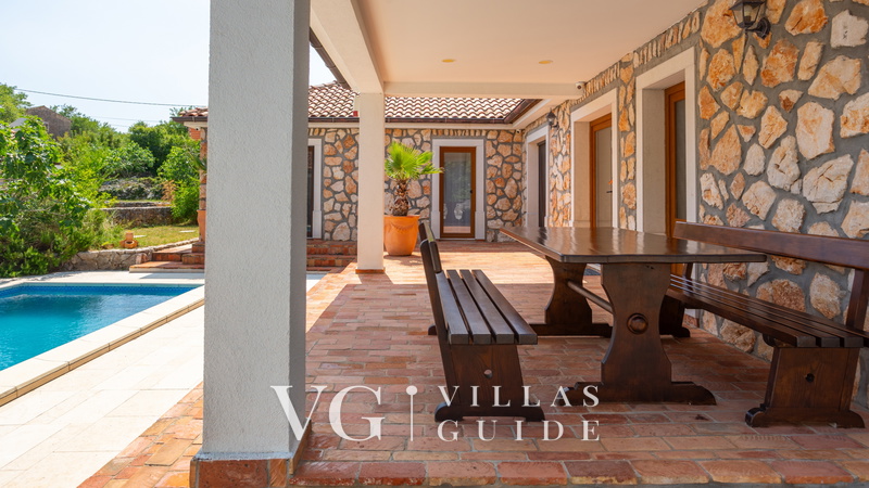 Villa Gostinjac 2 with pool&pet friendly- island Krk Dvorište i vanjski dio objekta