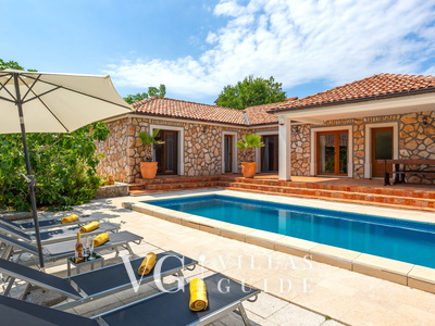 Villa Gostinjac 2 with pool&pet friendly- island Krk Giardino e esterni della proprietà