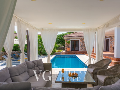 Villa Gostinjac 2 with pool&pet friendly- island Krk Giardino e esterni della proprietà