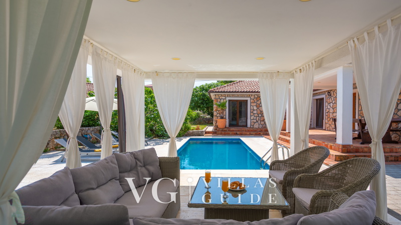 Villa Gostinjac 2 with pool&pet friendly- island Krk Dvorište i vanjski dio objekta