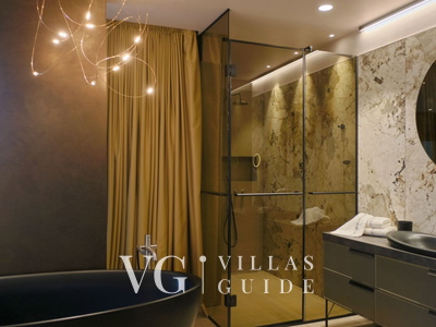 Villa Volpe Verde Bathroom