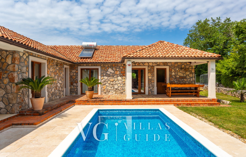 Villa Gostinjac 1 with pool&pet friendly- island Krk Garten und Außenbereich