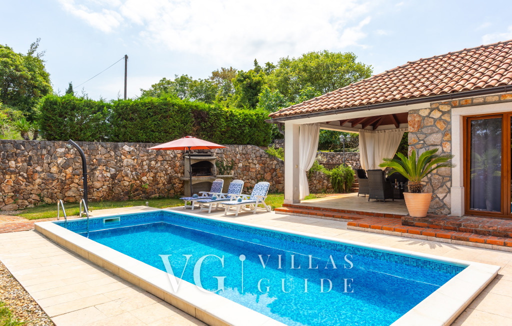 Villa Gostinjac 1 with pool&pet friendly- island Krk Garten und Außenbereich