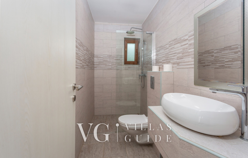 Villa Gostinjac 1 with pool&pet friendly- island Krk Badezimmer