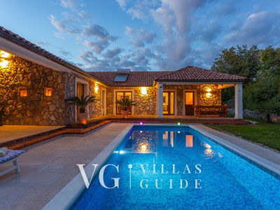 Villa Gostinjac 1 with pool&pet friendly- island Krk Garten und Außenbereich