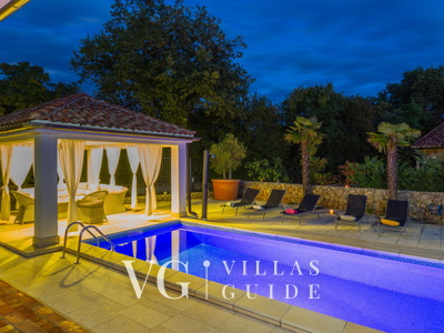Villa Gostinjac 1 with pool&pet friendly- island Krk Garten und Außenbereich