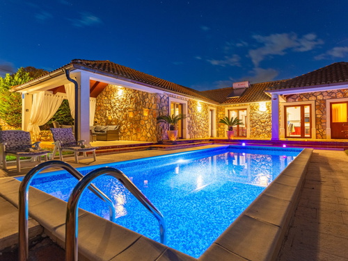 Villa Gostinjac 1 with pool&pet friendly- island Krk