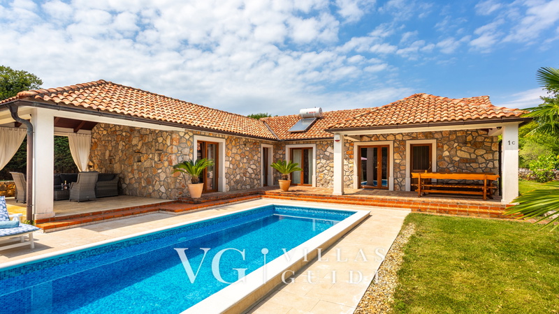 Villa Gostinjac 1 with pool&pet friendly- island Krk Dvorište i vanjski dio objekta