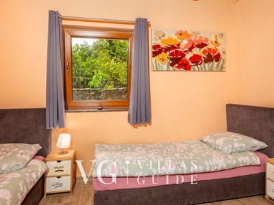 Villa Gostinjac 1 with pool&pet friendly- island Krk Spavaća soba