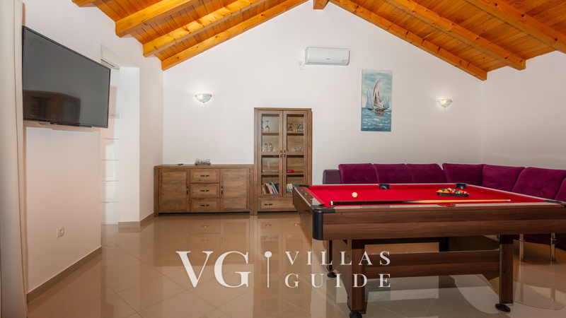 Villa Gostinjac 1 with pool&pet friendly- island Krk Dnevni boravak