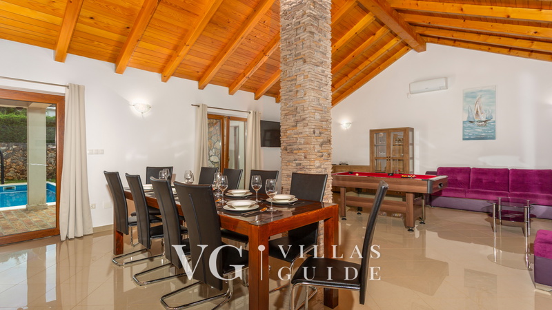 Villa Gostinjac 1 with pool&pet friendly- island Krk Dnevni boravak