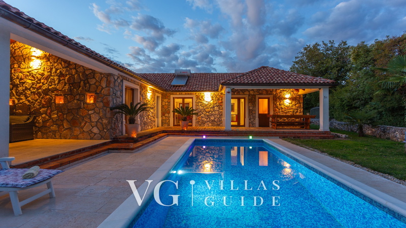 Villa Gostinjac 1 with pool&pet friendly- island Krk Bazen