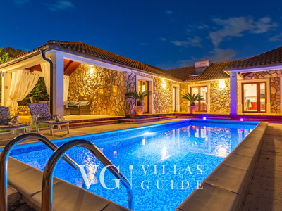 Villa Gostinjac 1 with pool&pet friendly- island Krk Dvorište i vanjski dio objekta