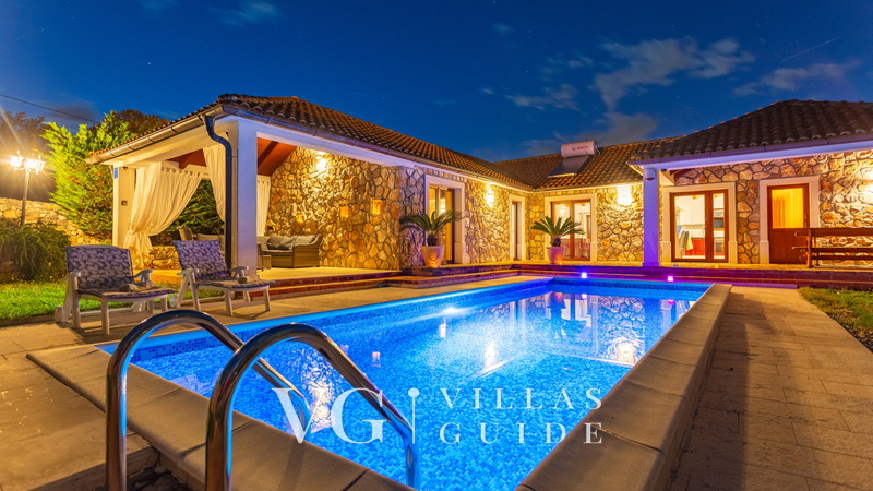 Villa Gostinjac 1 with pool&pet friendly- island Krk Dvorište i vanjski dio objekta