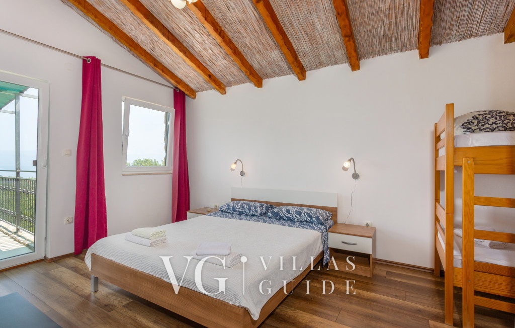 Villa Risika 1 with pool island Krk Spavaća soba