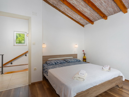 Villa Risika 1 with pool island Krk