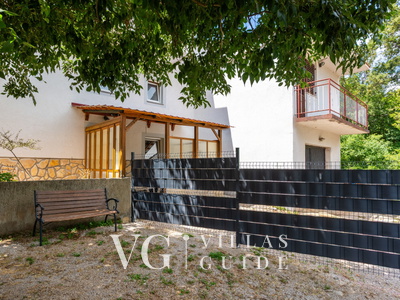 Villa Risika 2 with pool island Krk Dvorište i vanjski dio objekta