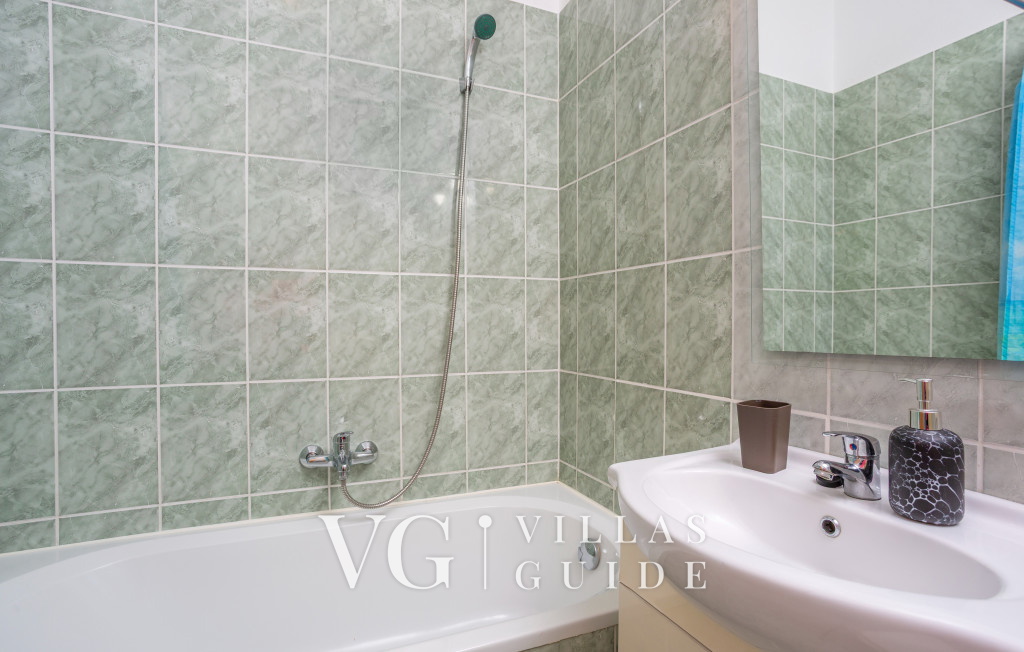 Villa Risika 2 with pool island Krk Badezimmer