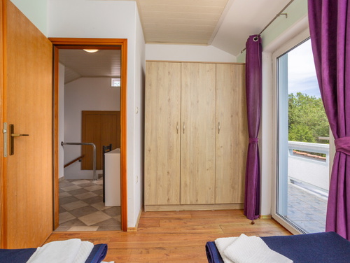 Villa Risika 2 with pool island Krk