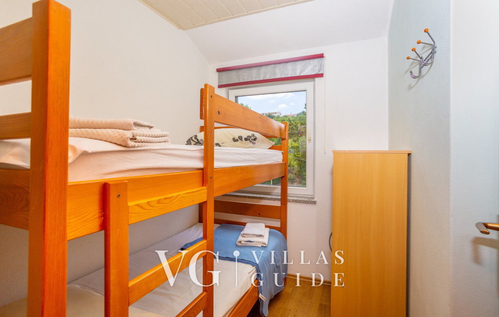 Villa Risika 2 with pool island Krk Schlafzimmer