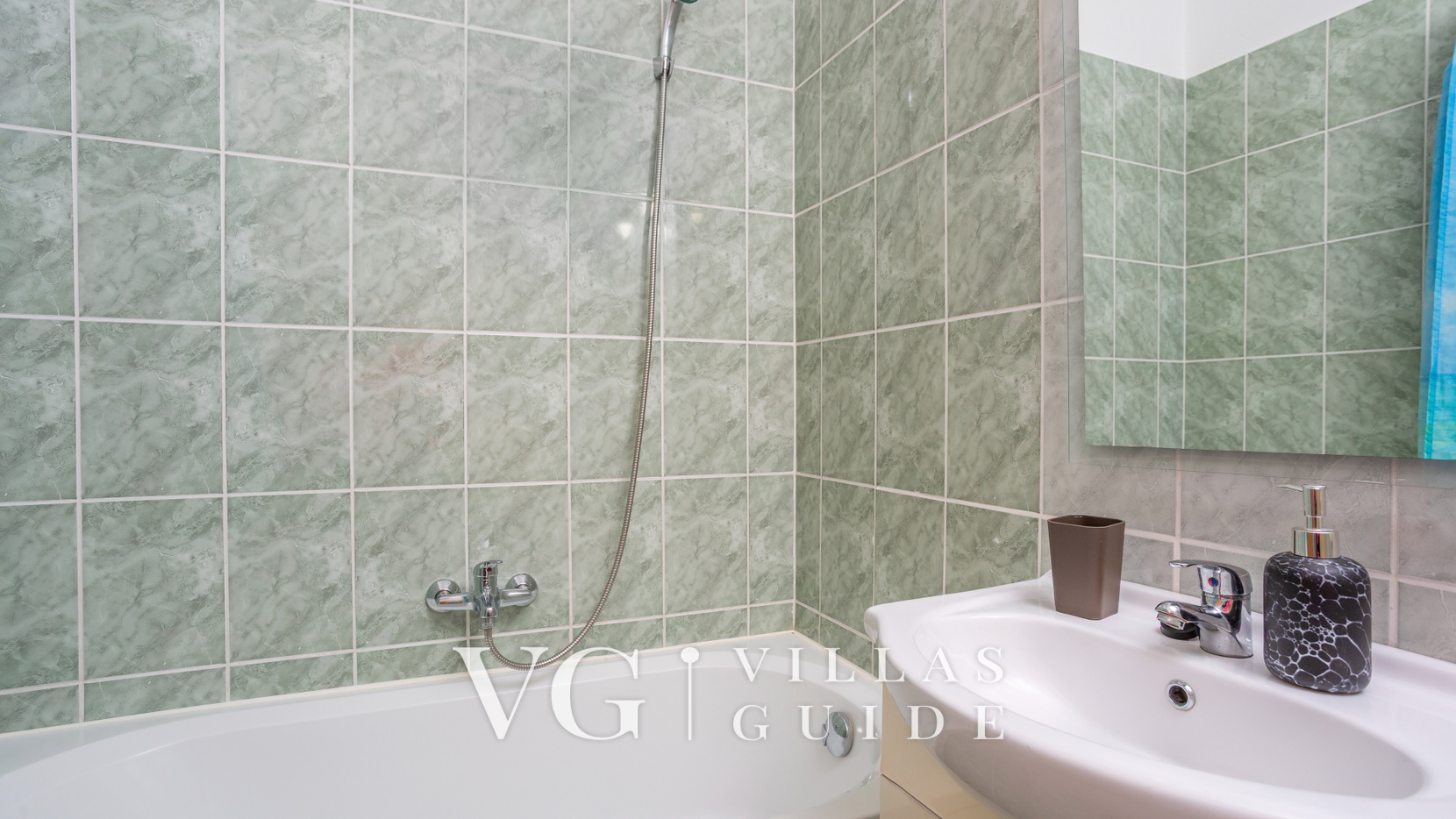 Villa Risika 2 with pool island Krk Kupaonica