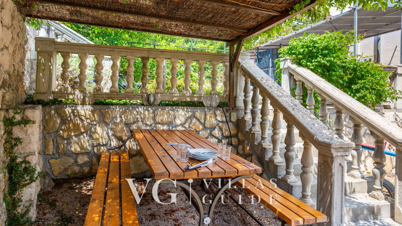 Villa Risika 2 with pool island Krk Dvorište i vanjski dio objekta