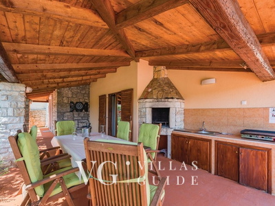 Villa Roža Garden and property exterior