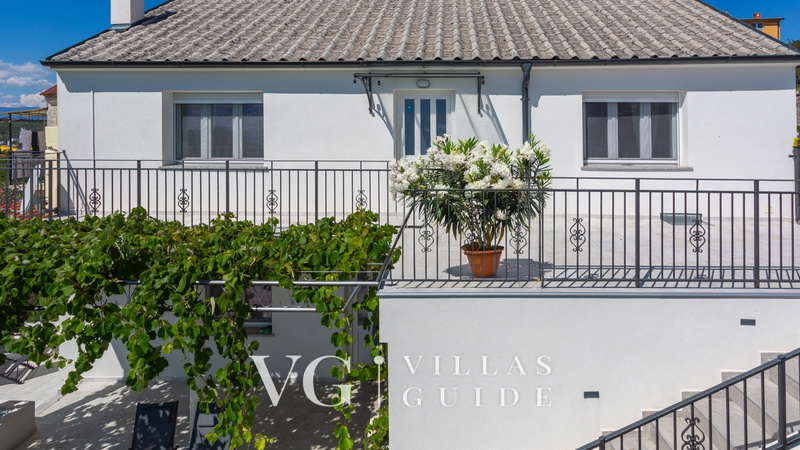 Villa Aristea Crikvenica Dvorište i vanjski dio objekta