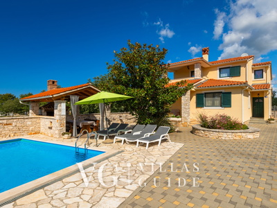 Villa Ulika Garden and property exterior