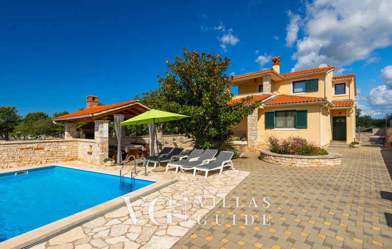 Villa Ulika Garten und Außenbereich