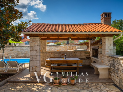 Villa Ulika Garden and property exterior