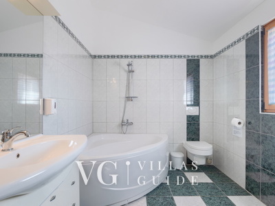 Villa Ulika Bathroom