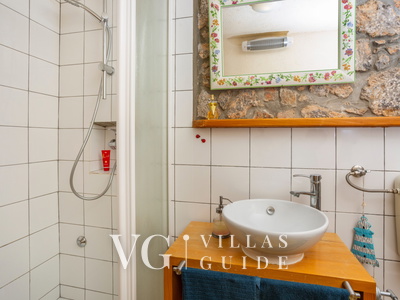 Villa Celestina Bathroom