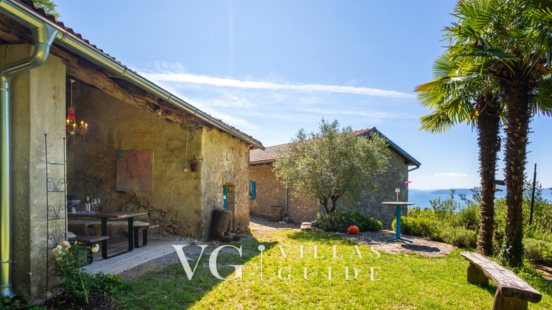 Villa Celestina Additional content