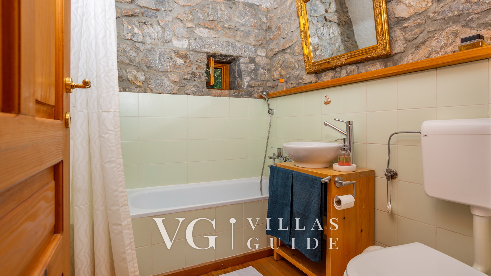 Villa Celestina Bathroom