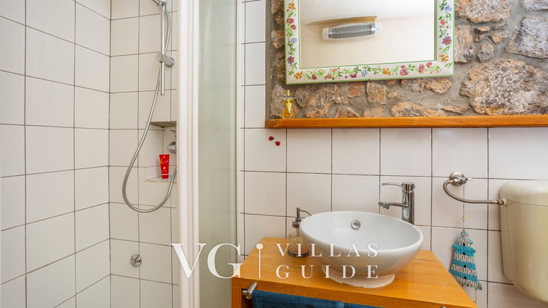 Villa Celestina Bathroom