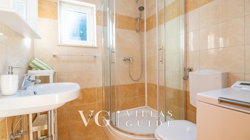 House Rilović Bathroom