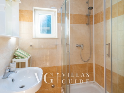 House Rilović Bathroom