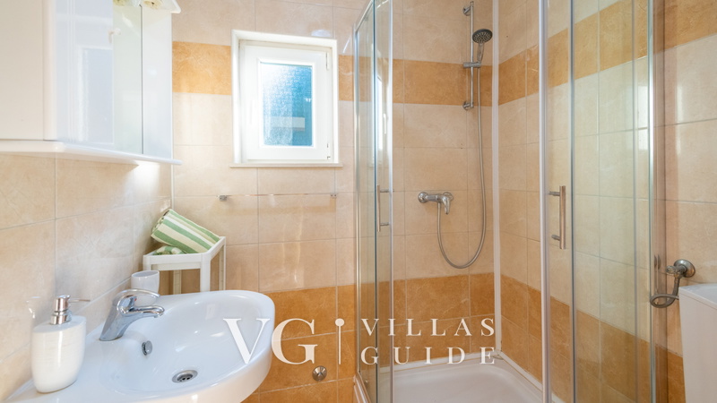 House Rilović Bathroom