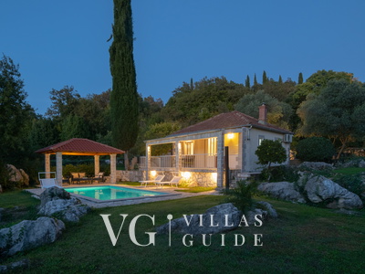 House Rilović Garden and property exterior