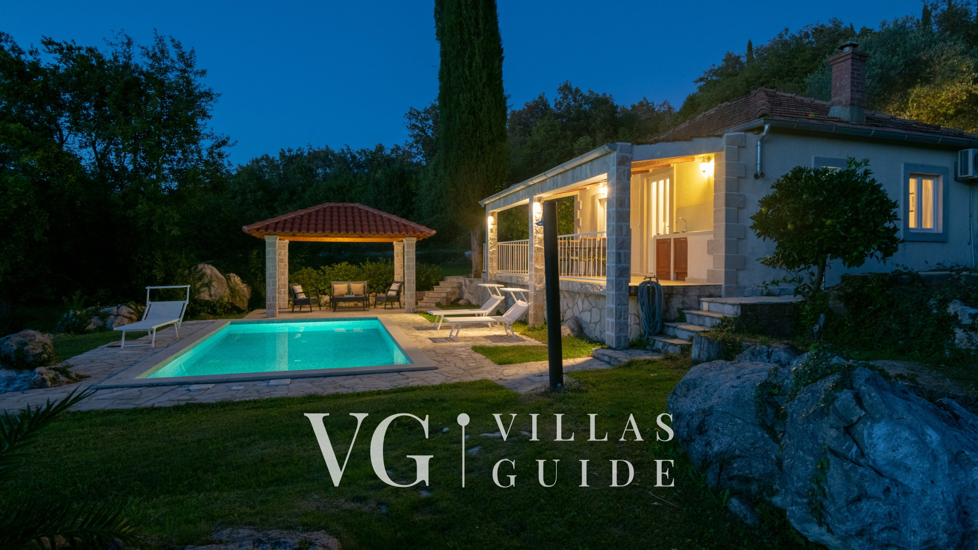 House Rilović Garden and property exterior