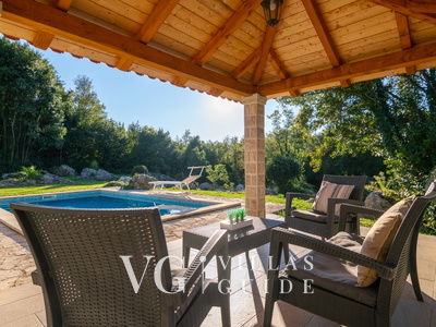 House Rilović Garden and property exterior