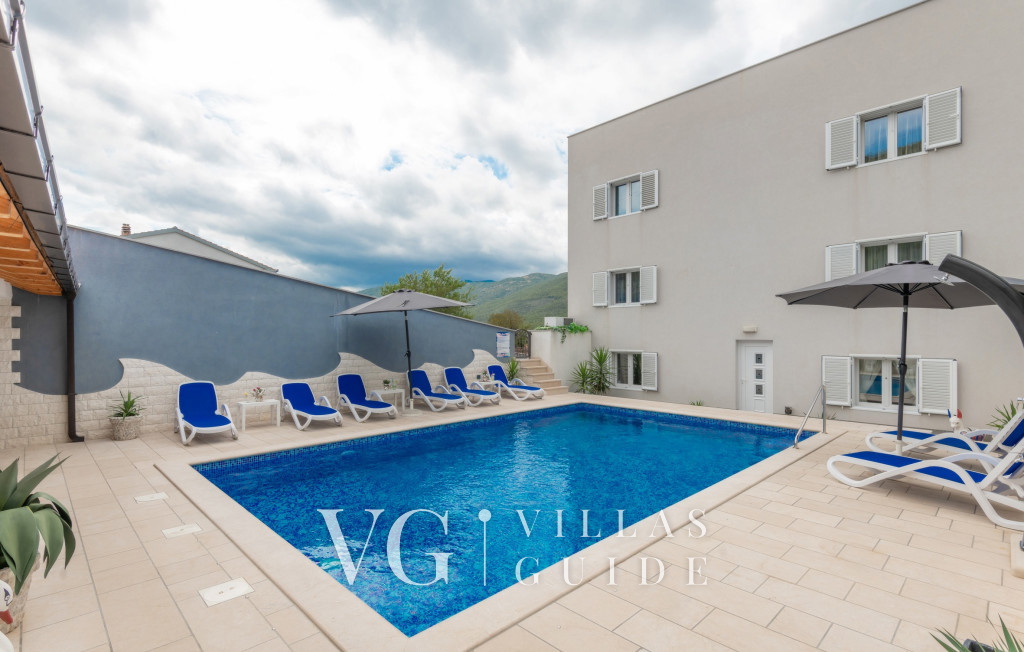 Star Hill - Makarska-Slivno Pool