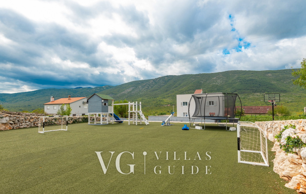 Star Hill - Makarska-Slivno