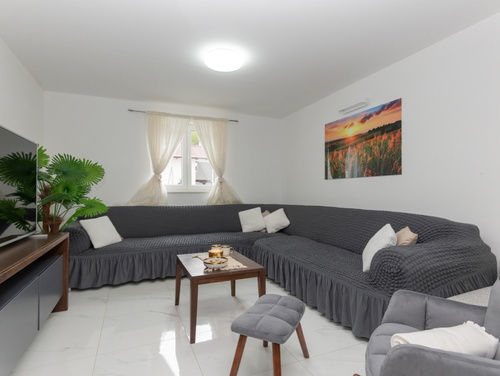 Star Hill - Makarska-Slivno